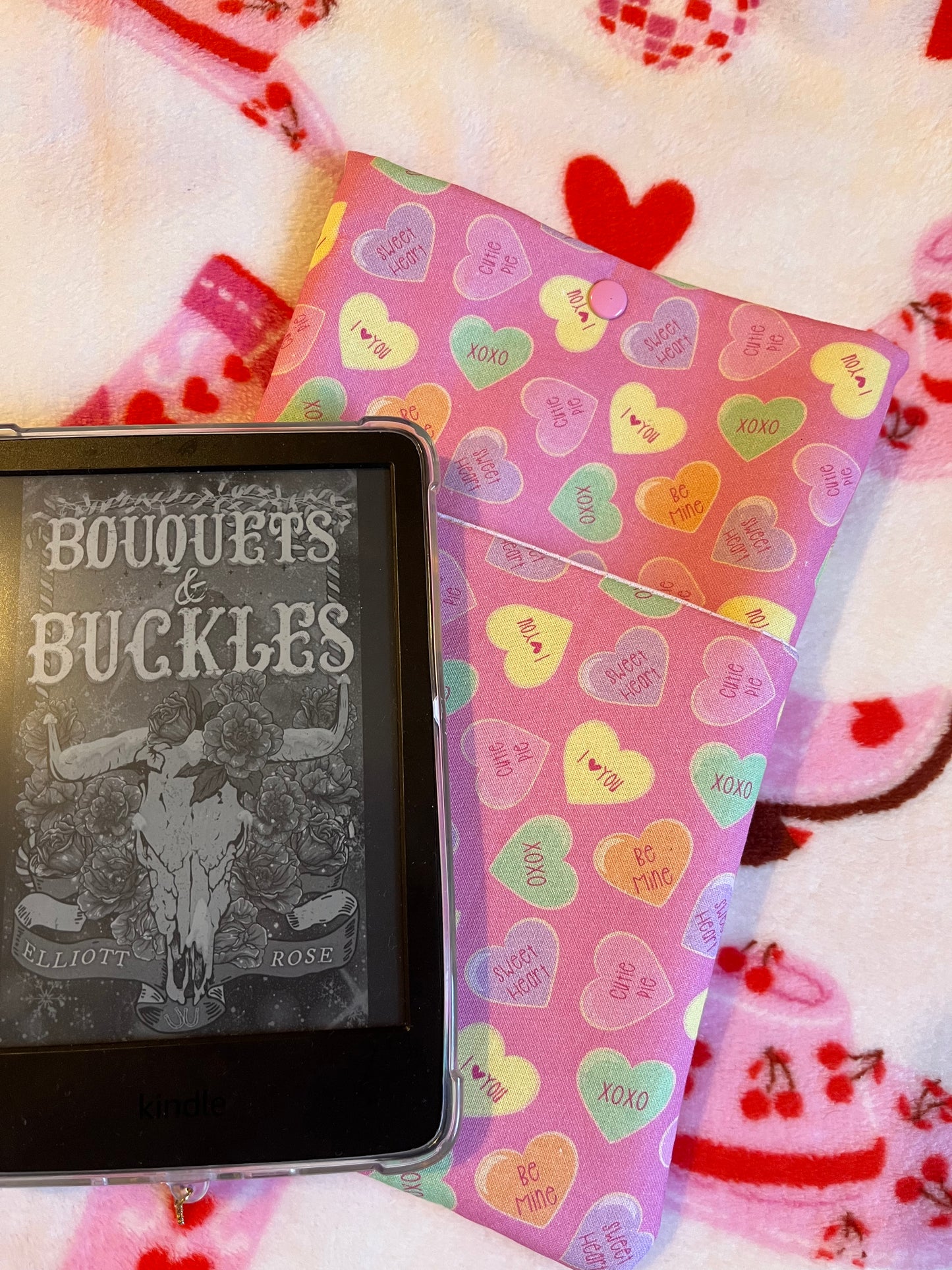 Sweet heart kindle sleeve