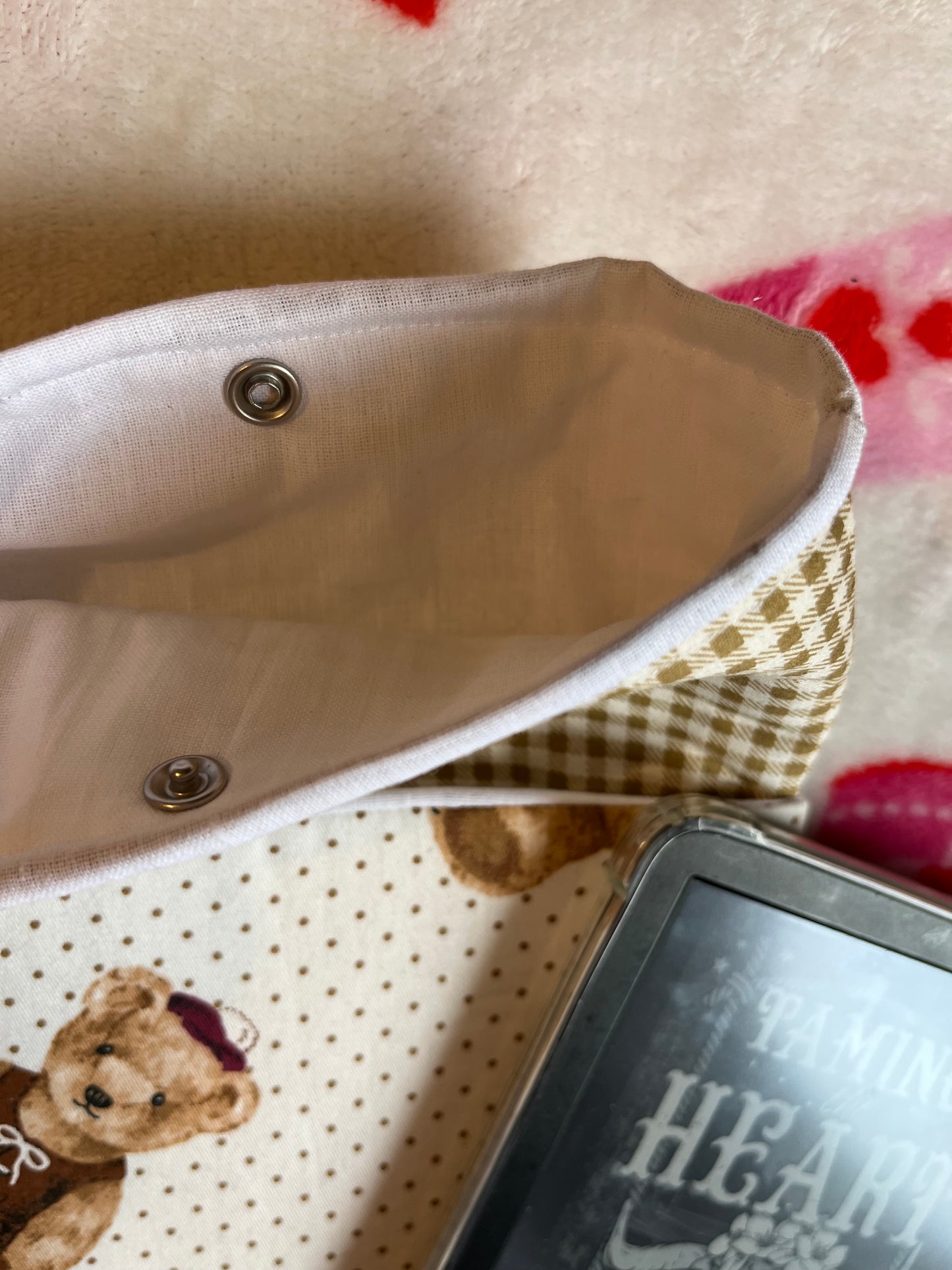 Teddy bear kindle sleeve