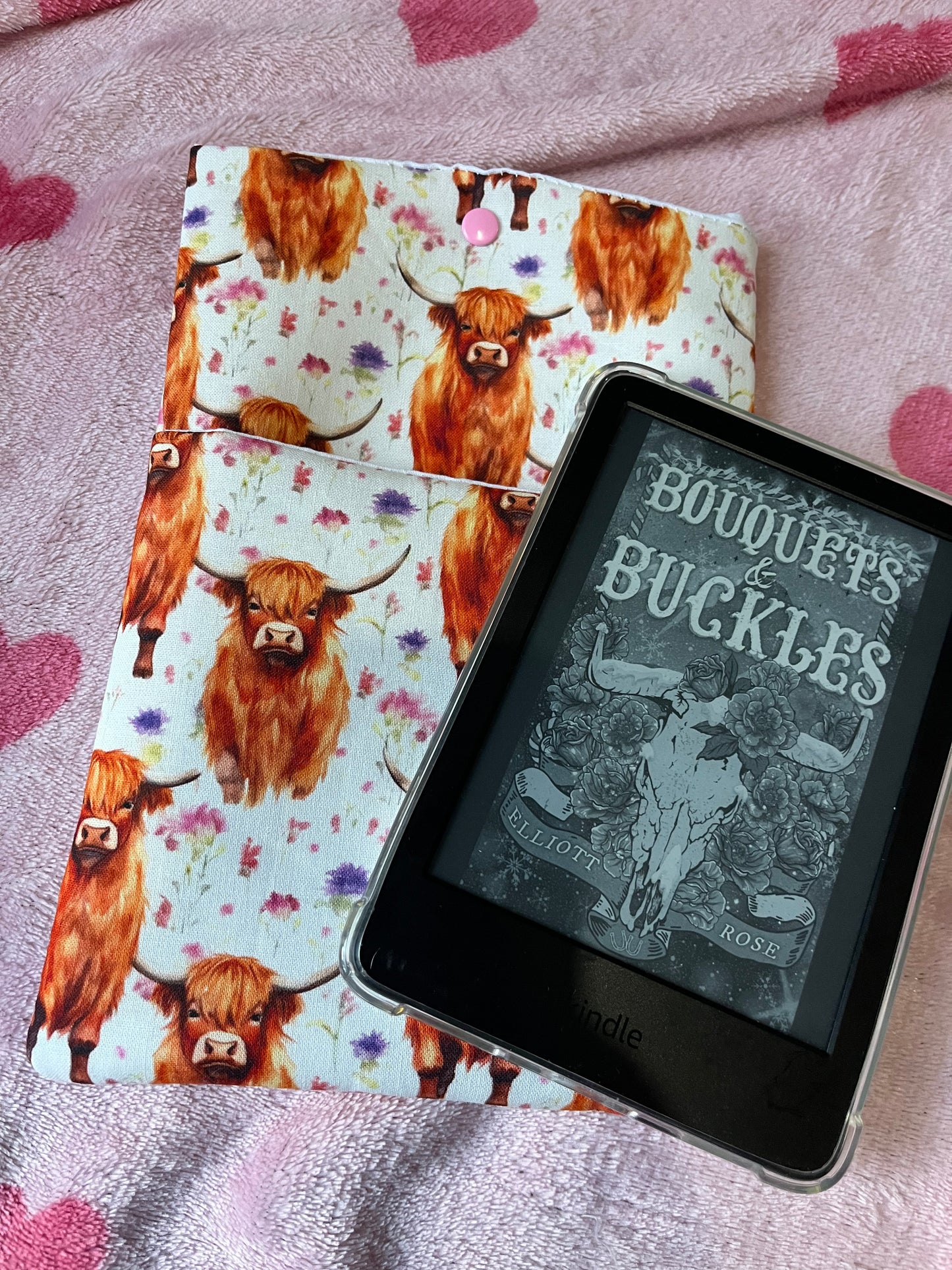 Highland cow kindle sleeve